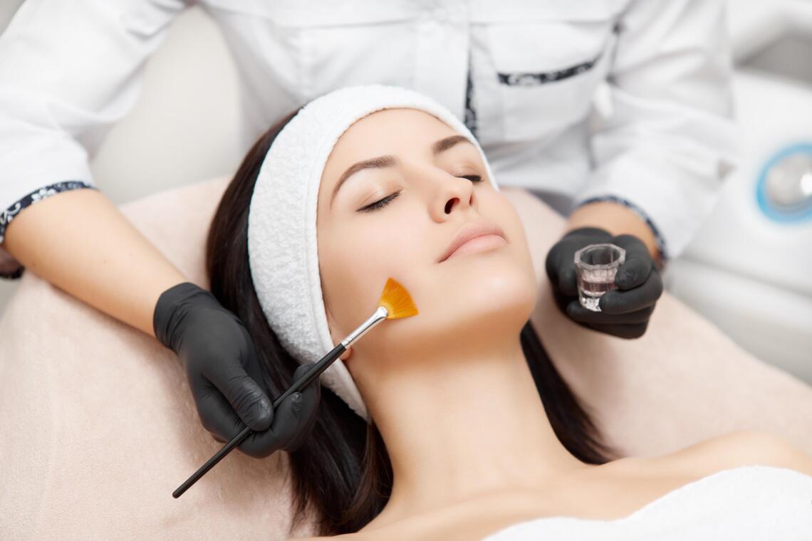 Fruitzuur peelings De huidtherapeute huidtherapie Fruitzuurpeelingnieuwegein fruitpeeling peeling nieuwegein